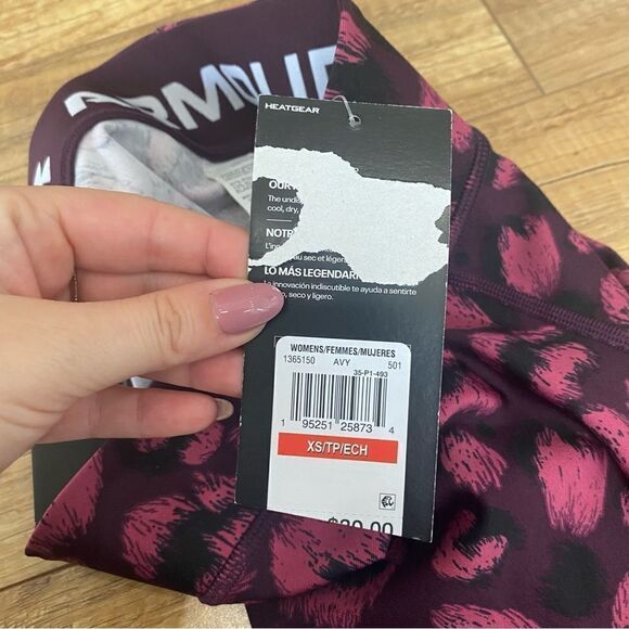 Under Armour Women's HeatGear® Armour Geo Print Shorty - Picture 14 of 14